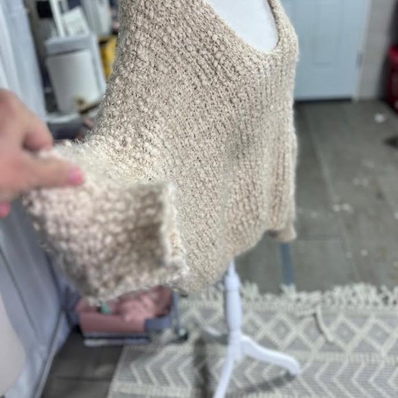 POL Eyelash Oversized Sweater in Oatmeal - Size M - Picture 2 of 9